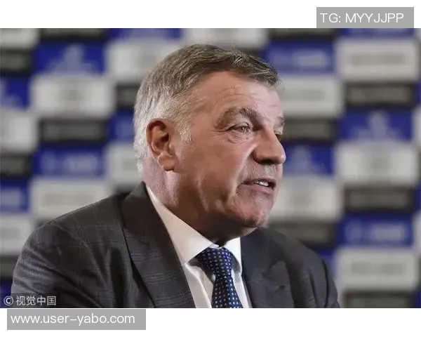 阿勒代斯质疑曼联未引进马特塔称其中锋实力无与伦比