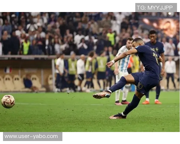 姆巴佩本赛季点球进账12粒追平西甲历史纪录展现超强罚球能力